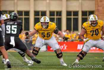 Making the Grade: Janssen a Road Grader in Win over 'Bows