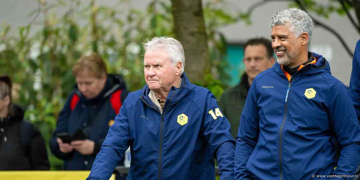 Hiddink helder over Oranje-middenvelder: 'In principe moet hij altijd in de basis'
