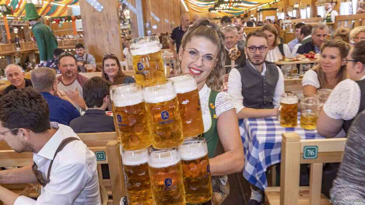 Monika Gruber entsetzt: Oktoberfest-Bedienung erzählt von verstörendem Moment, in dem sie hilflos war