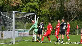 TSV Peiting verliert 2:4: Interimstrainer Schmid verpasst Traumstart