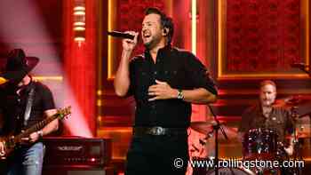 Watch Luke Bryan Showcase ‘Signs’ on ‘Fallon’