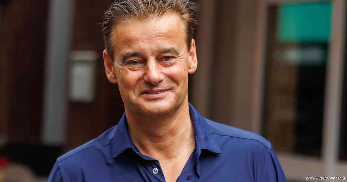 Wilfred Genee steekt de handen uit de mouwen in nieuw klusprogramma met BN’ers