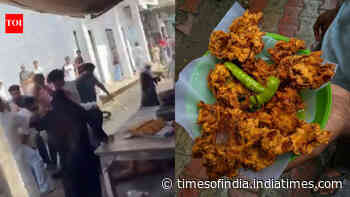 Hapur pakora shop fight over green vs tamarind chutney goes viral