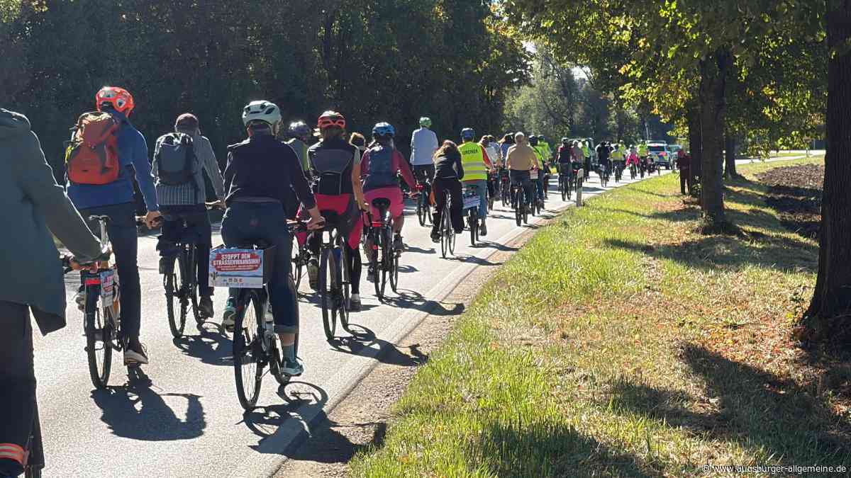 „Straßenwahnsinn“ bei Wielenbach: 300 Menschen protestieren gegen den weiteren Ausbau der B2