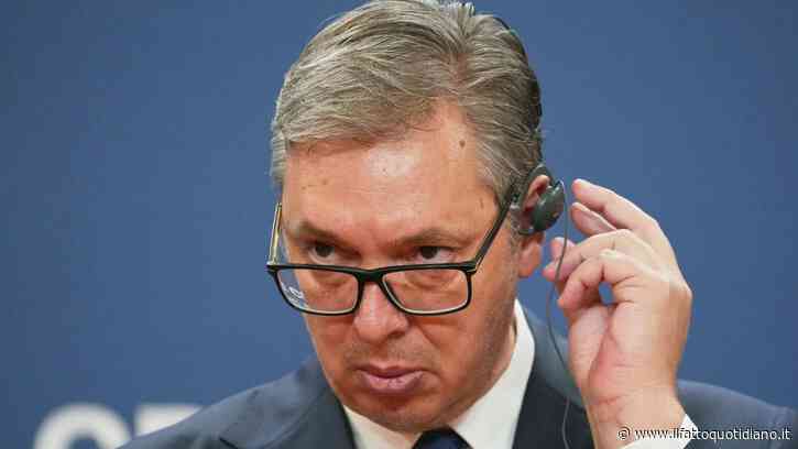 Serbia, Vucic si dimette da presidente per candidarsi a premier: “Voglio competere come un uomo comune”