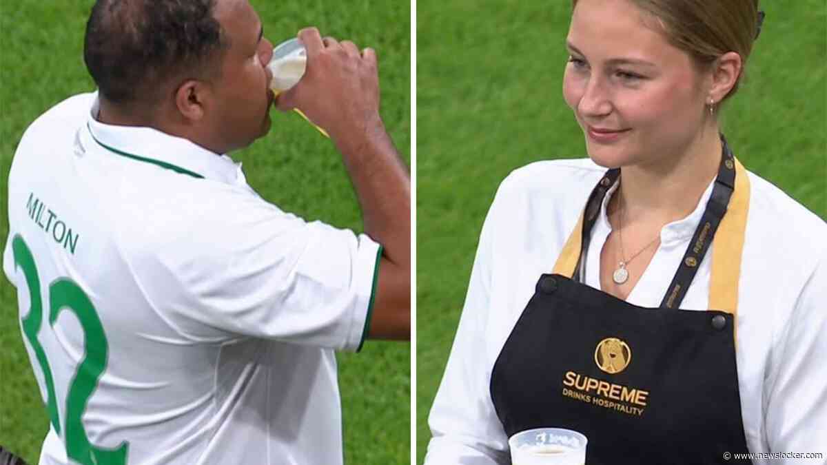 Een drinkpauze, maar dan anders: bier in plaats van water tijdens wedstrijd tussen iconen van Werder Bremen en Real Madrid