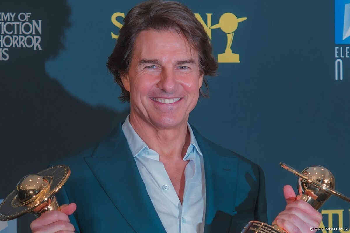Tom Cruise Leaves Staff 'In Complete Shock' After Interrupting Her Doomscroll With Surprise Check-In