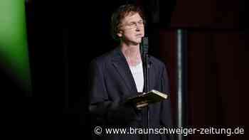 „Das ist keine Safari“: Lars Eidinger zwingt Braunschweiger zu Handypause