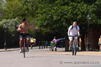 London Royal Parks gardeners launch three-day strike