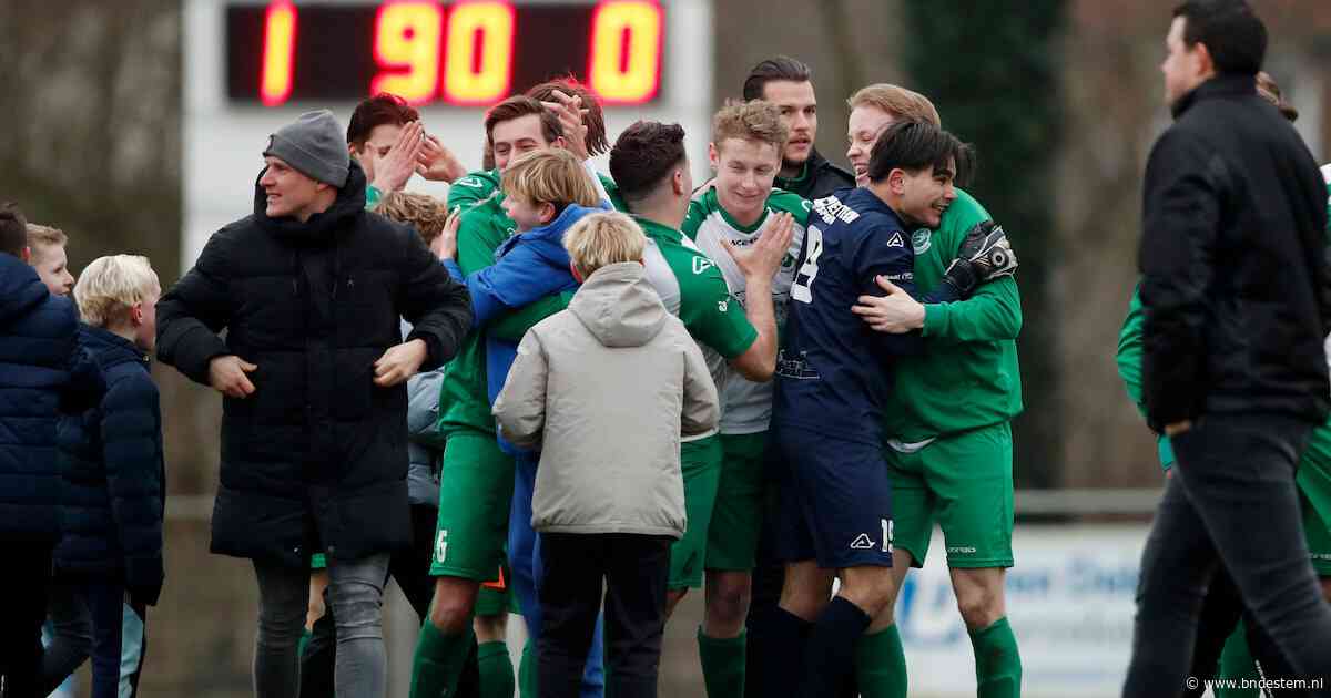 Amateurvoetballer scoort à la Ronald Koeman in zijn beste jaren, bekijk hier de beelden
