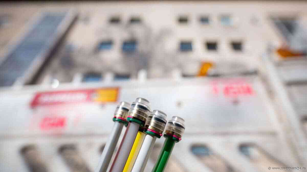 Glasfaserausbau in Feldkirchen-Westerham: Über 107.000 Euro Förderung vom Freistaat
