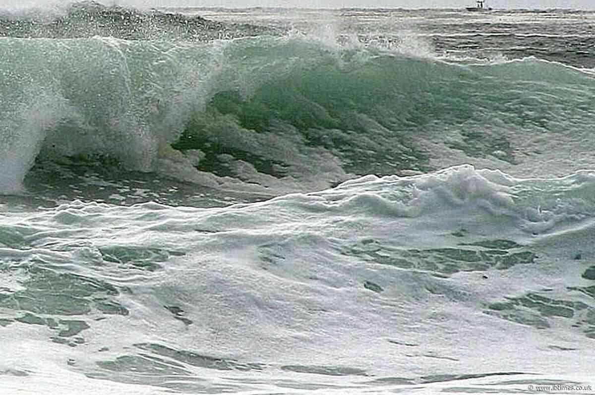 Long Island Swimmer Miracolously Found Safe After Vanishing in Sea as 18-Foot Waves Crashed Onto the Beach