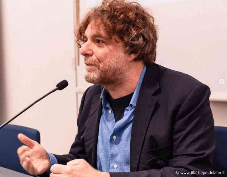 “Ho lasciato le Iene per Tv2000. Non sono bravo, perché devo costringere Davide Parenti a discussioni quando sono io che non sono capace? L’ho liberato da questa pesantezza”: parla Alessandro Sortino
