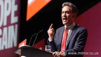 Labour conference - live: Ed Miliband gets standing ovation over Gaza while making EU vow