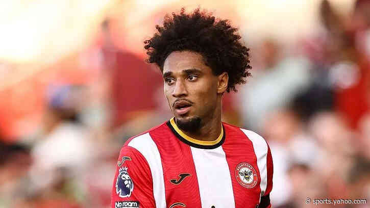Brentford in talks with Schade