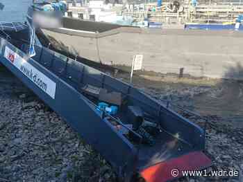Tanker rammt Landebrücke bei Unkel