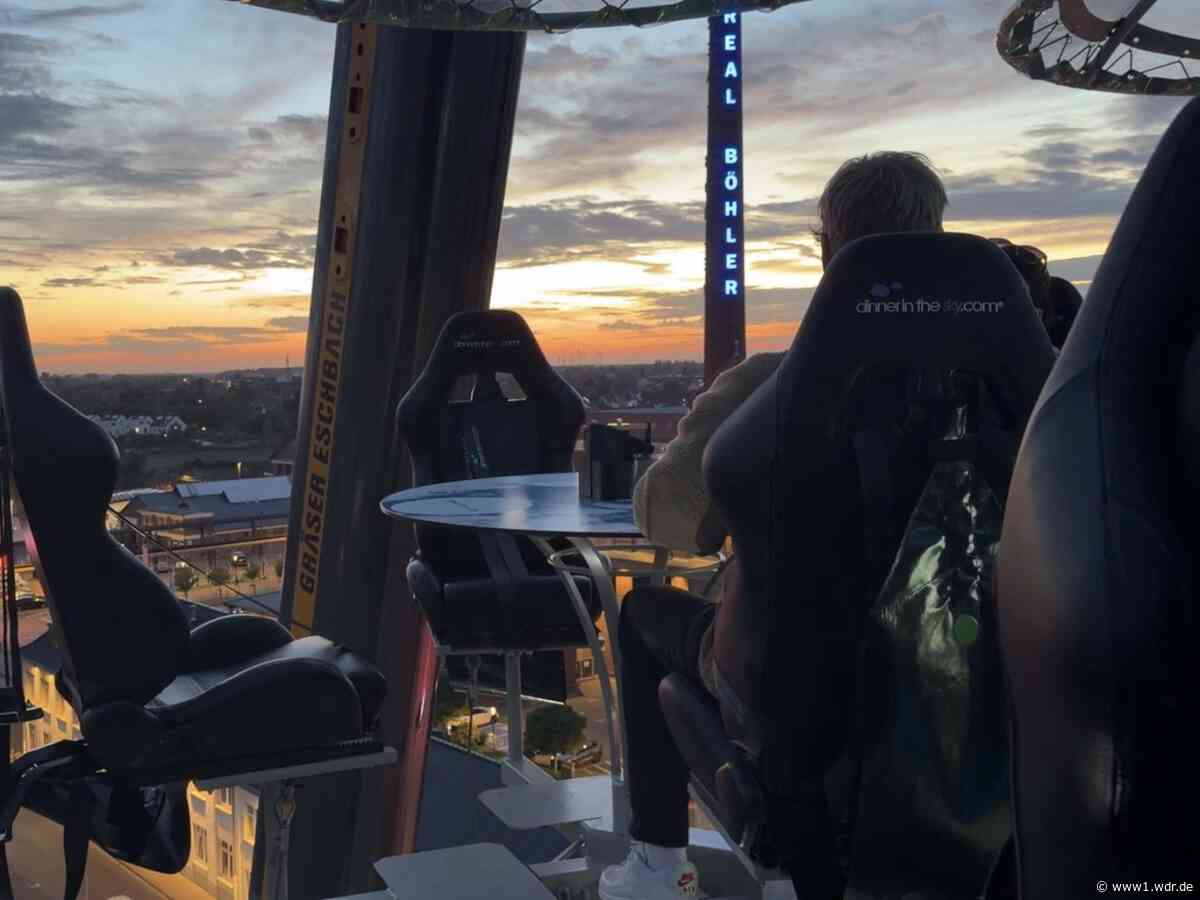 Dinner in the Sky: 50 Meter über Düsseldorf