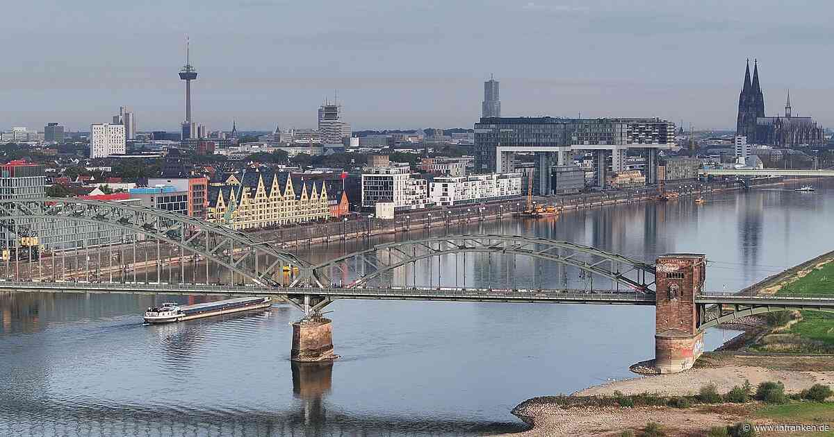 Niedrigwasser schränkt Schifffahrt auf dem Rhein stark ein