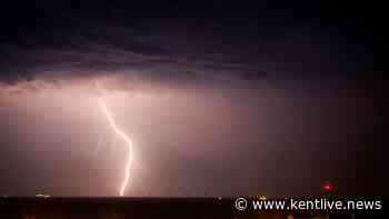 Kent to see 'unusually warm' temperatures and thunderstorms this week