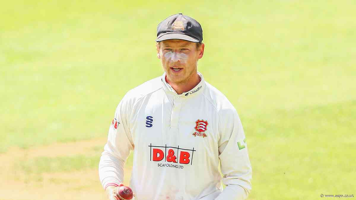 Tom Westley steps down as Essex captain after tough season
