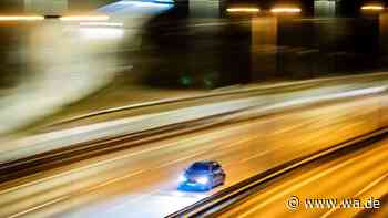 Tiroler Tourist irrt mit 1,9 Promille in Tracht auf der Autobahn umher