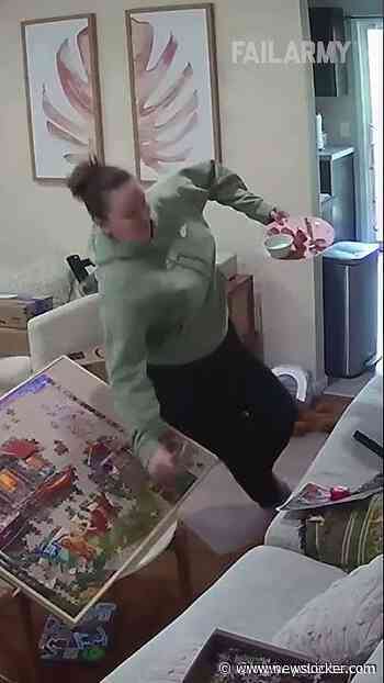 pretty amateur jigsaw puzzle tbh 😩 🤣 #cctv #cctvfail #caughtoncamera #humor #fail #puzzle