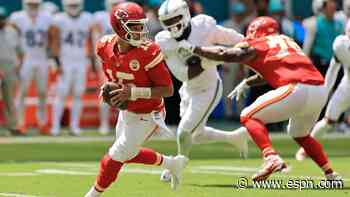 Patrick Mahomes perfect on play-action passes in win vs. Dolphins: 'It's opening up a lot'