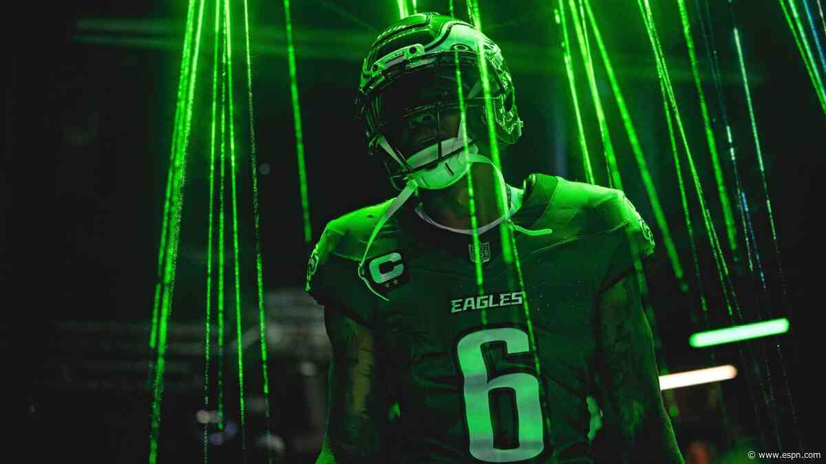 DeVonta Smith is Eagles' undisputed No. 1 WR. He was shaped by perseverance