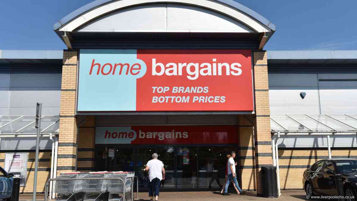 Home Bargains £8 five piece 'luxury' set is ideal for gifting