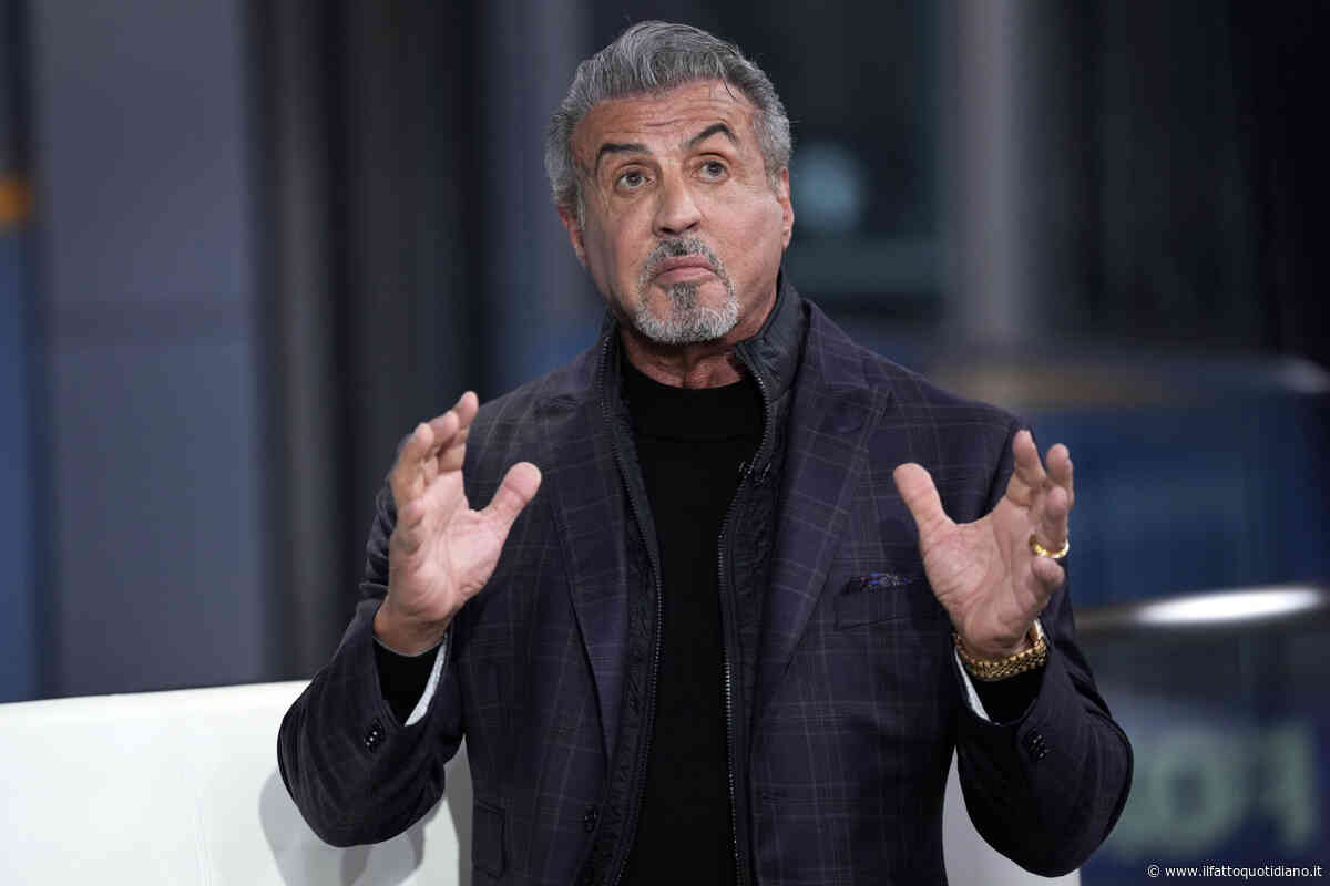 “Ho subito nove operazioni alla schiena, due alle spalle, tre fusioni cervicali, di tutto. Ho sofferto di bulimia e abusato di steroidi. Sto insieme col fil di ferro”: la confessione di Sylvester Stallone