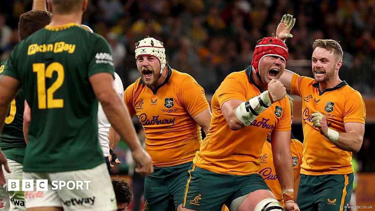 Four men down - but Australia still beat South Africa