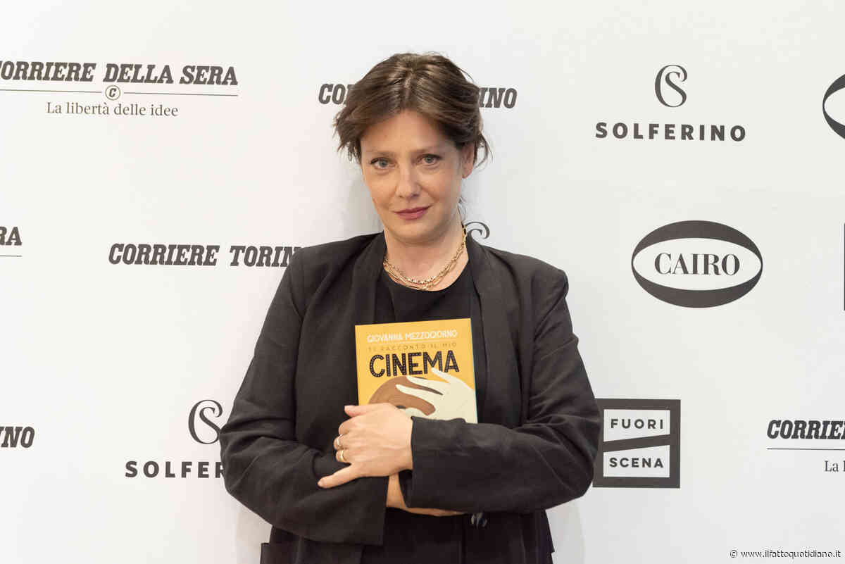 “Combatto per non rimanere attaccata al passato, mi sembra di avere vissuto 20 vite diverse. Mio padre mi diceva: ‘Non ti guardare troppo allo specchio’, non montarti la testa”: così Giovanna Mezzogiorno