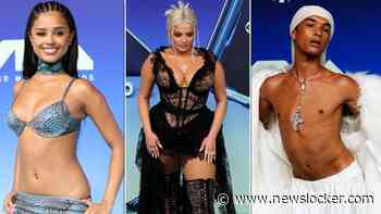 Blote buiken, kanten jurken en opvallende donssjaal: dit waren de opvallendste outfits van de MTV VMA’s