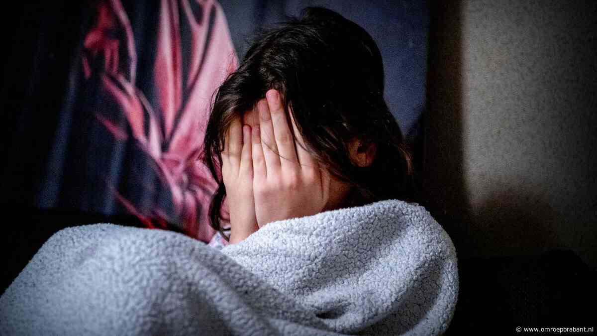 Wachtlijst Veilig Thuis groeit verder, inspectie ziet gevaar voor kinderen