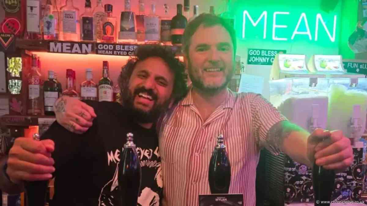 Comedy legend downs 'heroic' amount of cocktails at Newcastle bar after sold out gig
