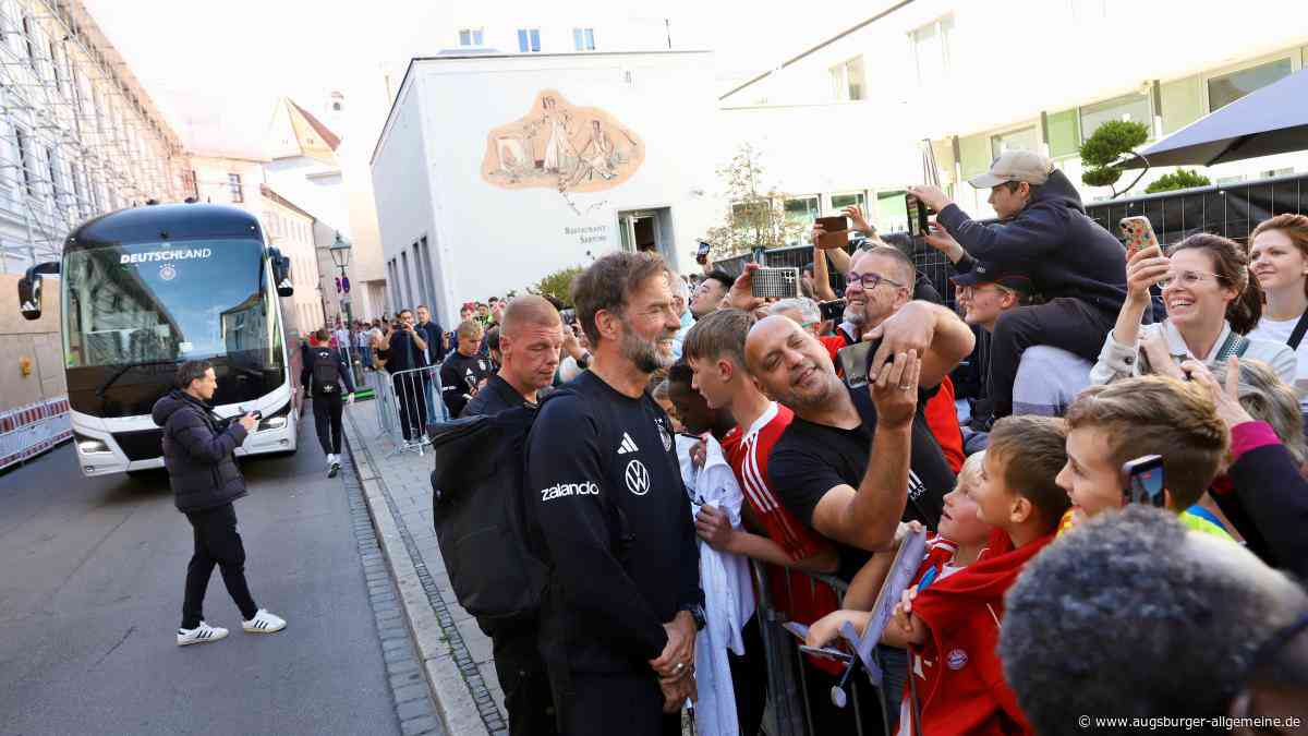 Fußball in der Teehalle: Augsburger Hotelchef erzählt, wie er Klopp und die Nationalelf erlebte