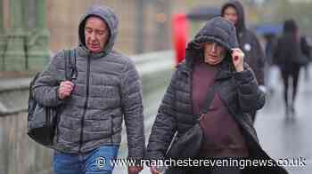 Met Office weather maps show exact time huge band of heavy rain to sweep across UK