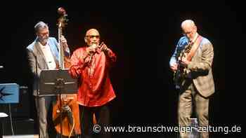 Ron Williams lässt im Scharoun-Theater Wolfsburg Harry Belafontes Musik aufleben