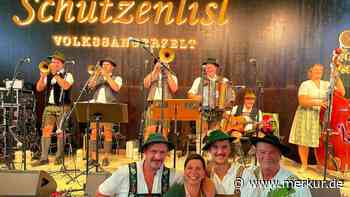 Wenn Mittenwalder Wirtshausmusik mitten auf der Wiesn den Ton angibt
