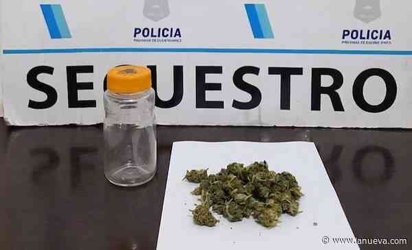 Tres Arroyos: iba en un auto sin documentación y le encontraron droga