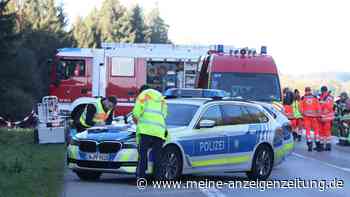 Fiat überschlägt sich im Straßengraben: 20-Jährige verletzt