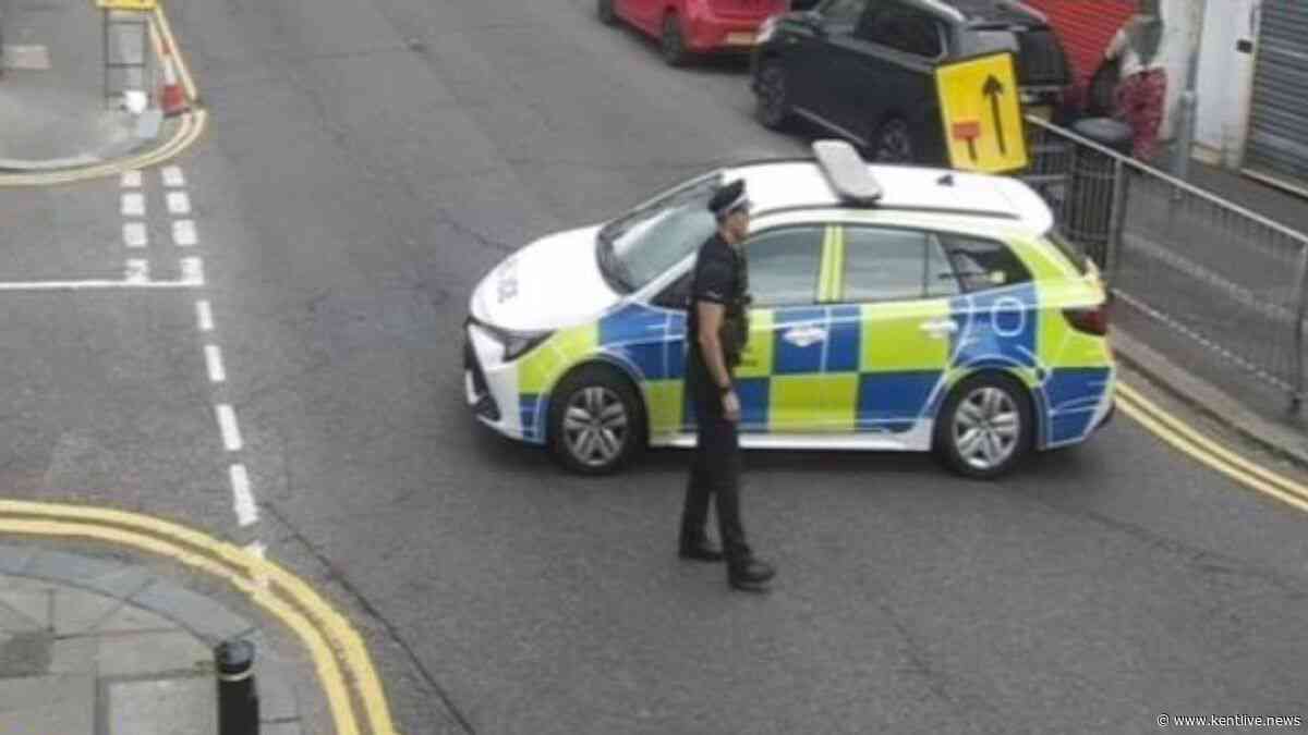 Man arrested after refusing to leave building near Dover shopping centre during fire