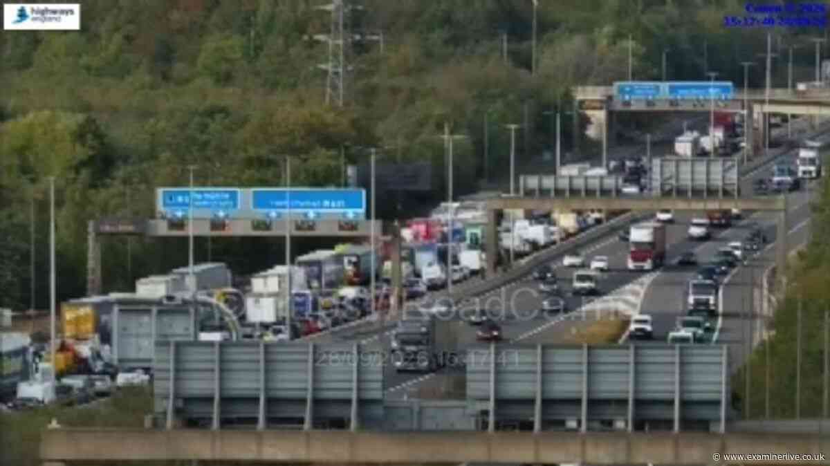 M1 crash LIVE as motorway closed near Leeds with long queues