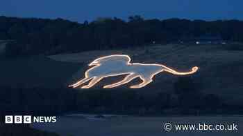 Whipsnade lion to be lit weekly until end of year