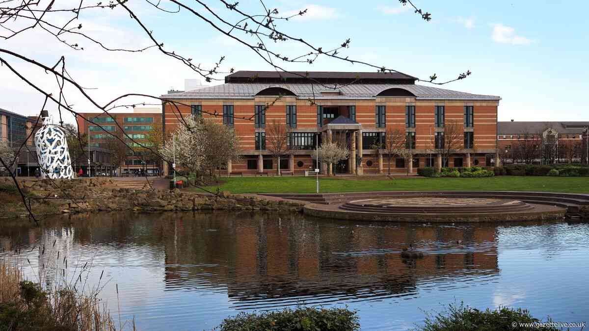 Attempted murder accused launched 'ferocious knife attack with at least 14 blows', court told