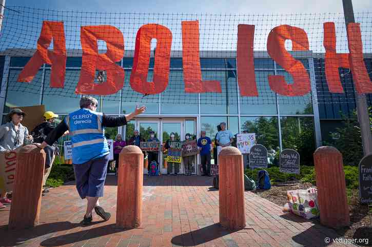 Vermont AG charges anti-ICE protesters after Chittenden County prosecutor declines