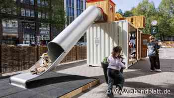 Mini-Spielplatz kehrt in Hamburger City zurück – Kritik an der Besucherzählung