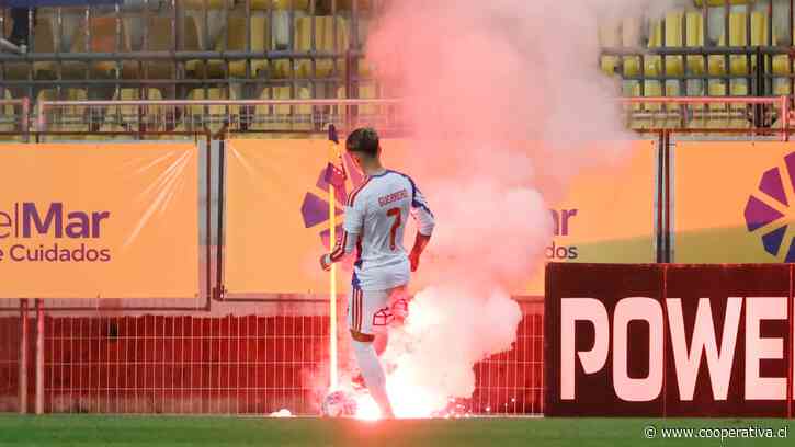 "Al menos seis bengalas en el campo de juego": El lapidario informe de la suspensión del Everton vs. la U en Viña