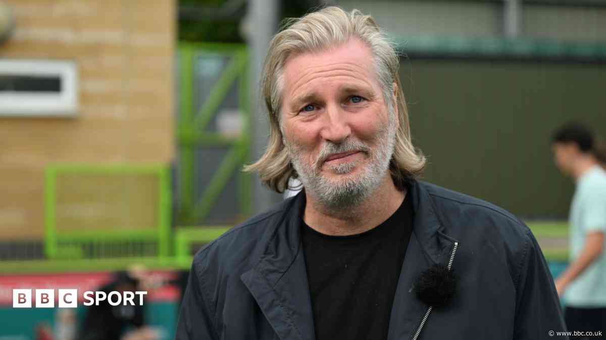 Forest Green allow Savage to talk to another club