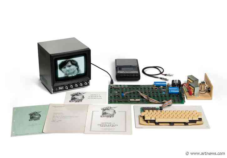 Rare Working Apple-1 Signed by Steve Wozniak Could Fetch $800,000 at Auction